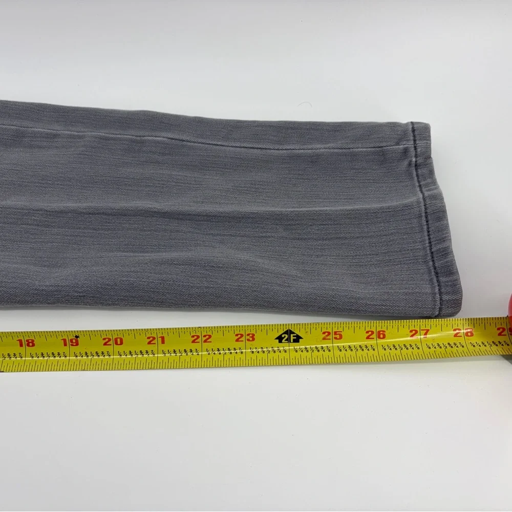 Chicos Platinum Gray Womens Stretch Mid Rise Ultimate Straight Leg Jean 00 Short